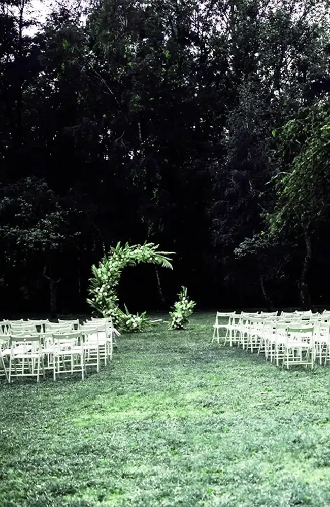 outdoor-wedding-venues-with-large-trees-ocala